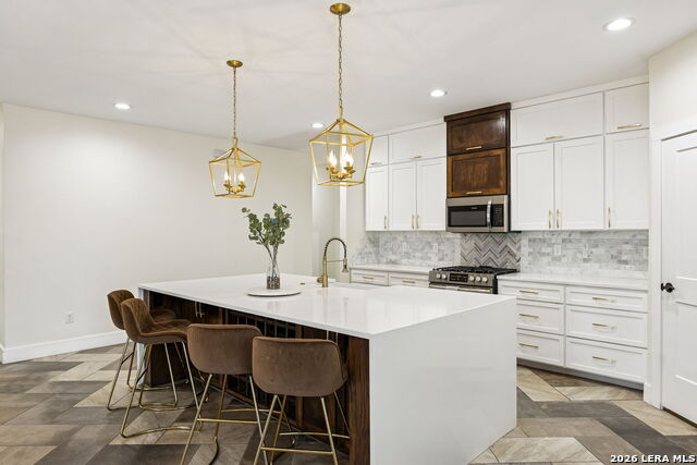 Image 24 of 50 For 303 Pendleton Ave