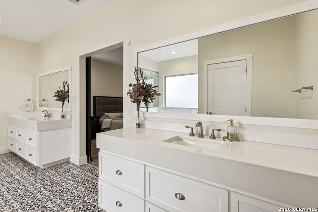 Image 31 of 50 For 303 Pendleton Ave