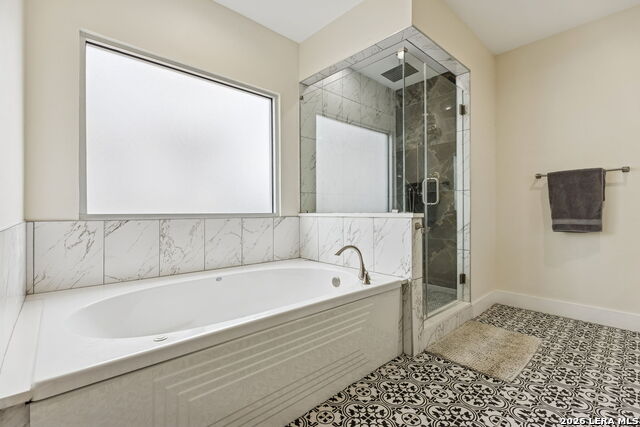 Image 32 of 50 For 303 Pendleton Ave