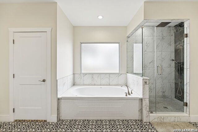 Image 34 of 50 For 303 Pendleton Ave