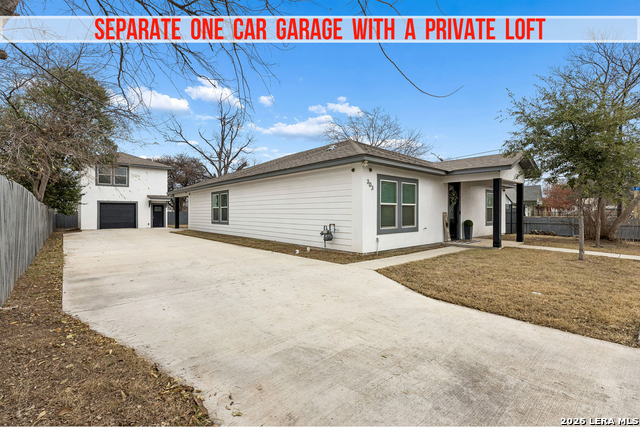 Image 4 of 50 For 303 Pendleton Ave