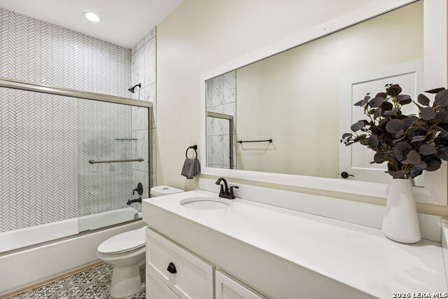 Image 40 of 50 For 303 Pendleton Ave