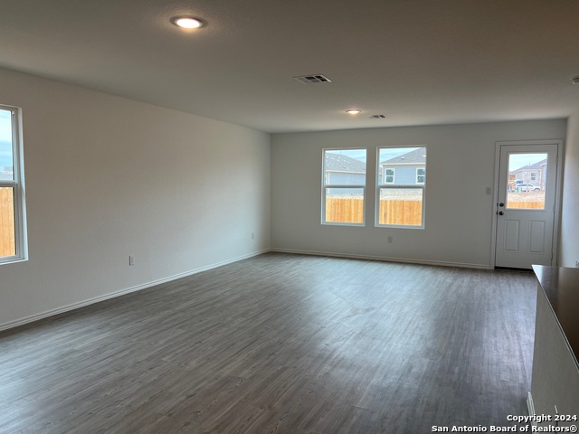 Image 10 of 15 For 31849 Bluewood Vista