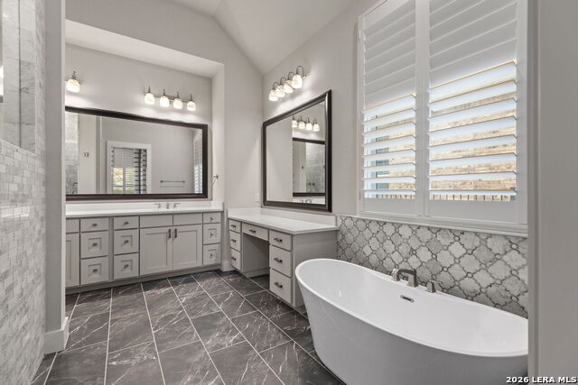 Image 23 of 53 For 17918 Cantera Ct