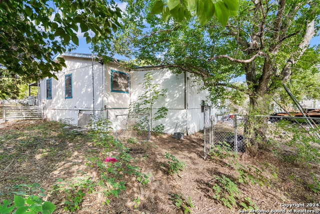 Image 13 of 15 For 5126 Farr  