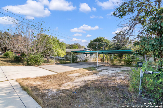 Image 7 of 15 For 5126 Farr  