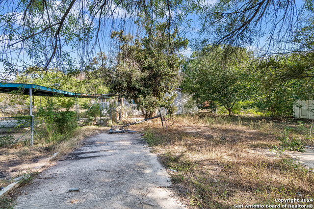 Image 9 of 15 For 5126 Farr  