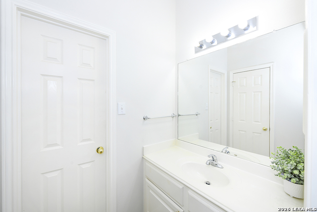 Image 21 of 46 For 1712 Oak Path