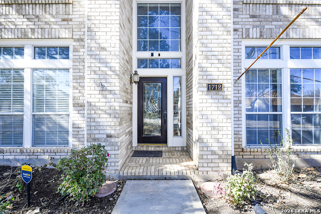 Image 3 of 46 For 1712 Oak Path