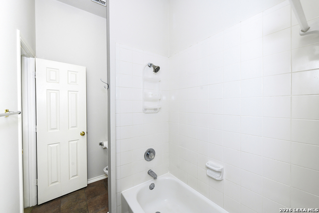 Image 34 of 46 For 1712 Oak Path