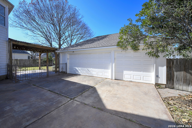 Image 45 of 46 For 1712 Oak Path