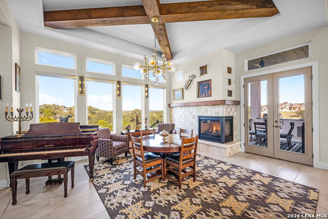 Listing photo id 12 for 368 Butternut