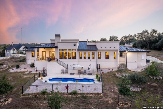 Listing photo id 0 for 368 Butternut