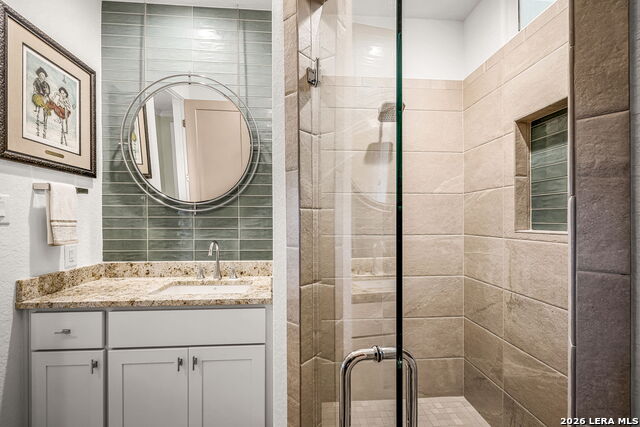 Listing photo id 24 for 368 Butternut