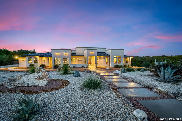 Listing photo id 1 for 368 Butternut