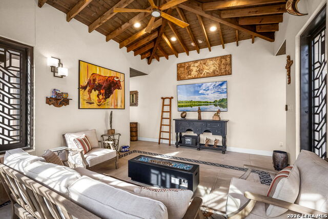 Listing photo id 31 for 368 Butternut