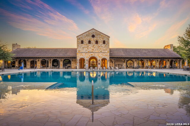 Listing photo id 41 for 368 Butternut