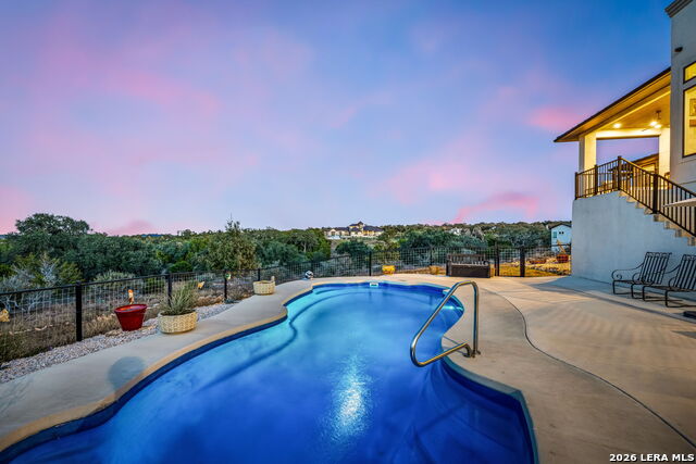 Listing photo id 3 for 368 Butternut