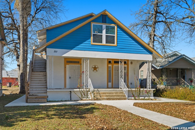 Image 2 of 37 For 311 Castillo