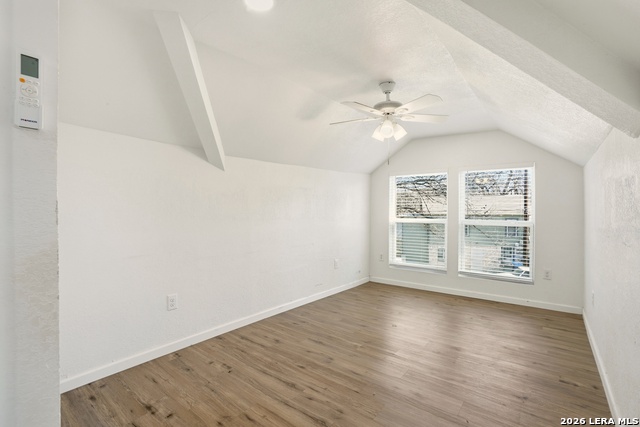 Image 29 of 37 For 311 Castillo