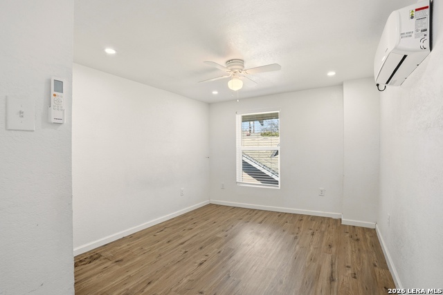 Image 32 of 37 For 311 Castillo