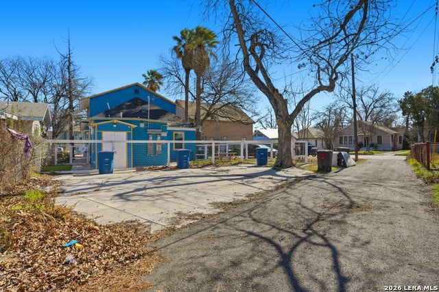 Image 36 of 37 For 311 Castillo