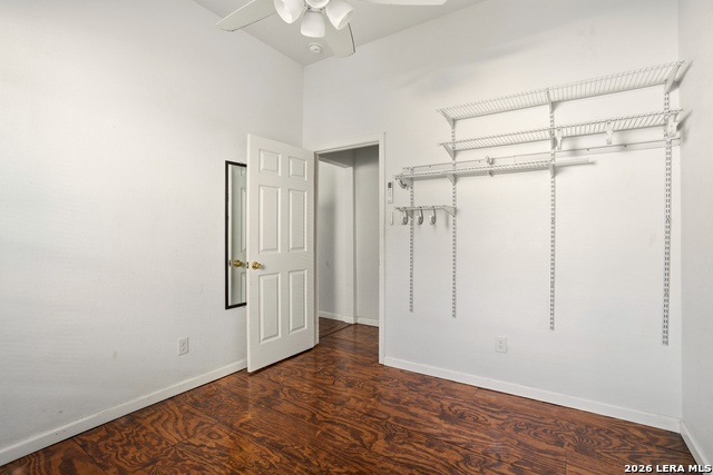 Image 9 of 37 For 311 Castillo