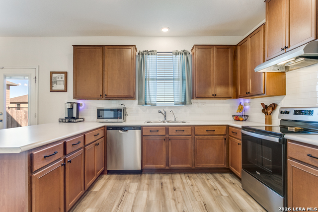 Image 9 of 25 For 10513 Salitrillo Bend