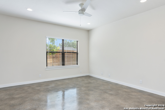 Image 4 of 14 For 211 Utah St  601