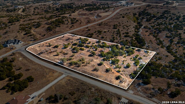 Details for 44 Falling Oak Dr, Blanco, TX 78606