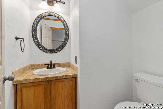 Image 10 of 27 For 6311 Regency Ct