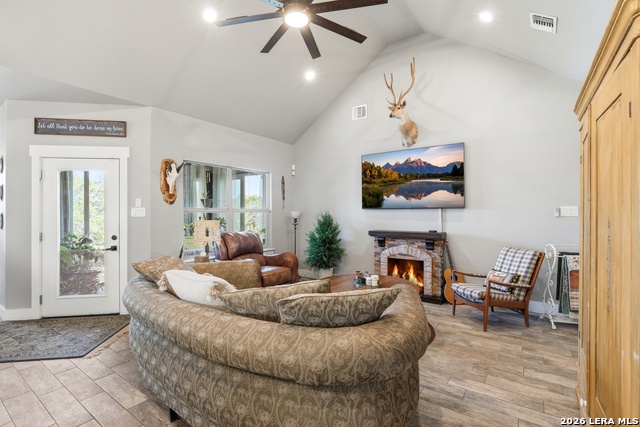 Image 4 of 37 For 2295 Tanglewood Trail