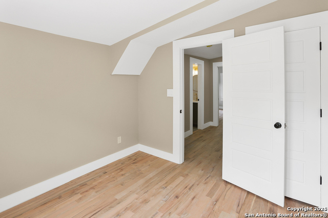 Image 28 of 34 For 926 Nolan St