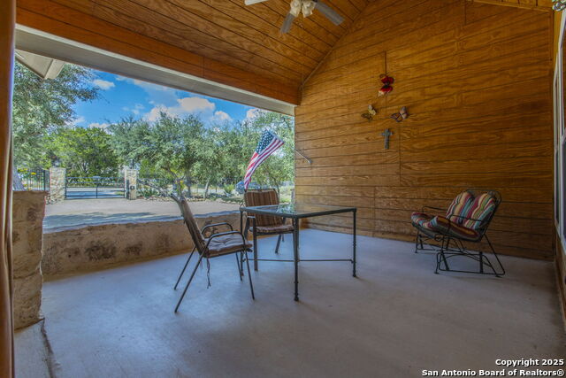 Image 31 of 32 For 1994 Lakeview