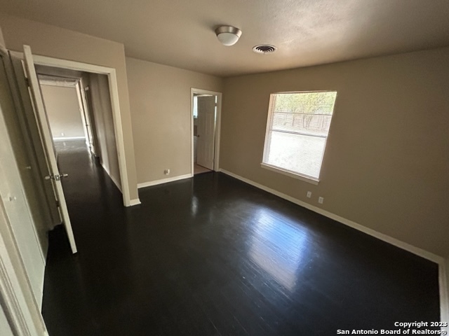 Image 11 of 21 For 167 Ave Del Rey