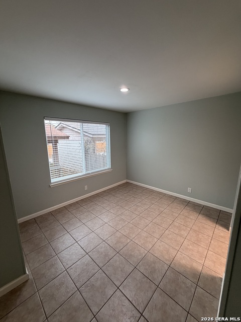 Image 17 of 22 For 13606 Dutch Myrtle