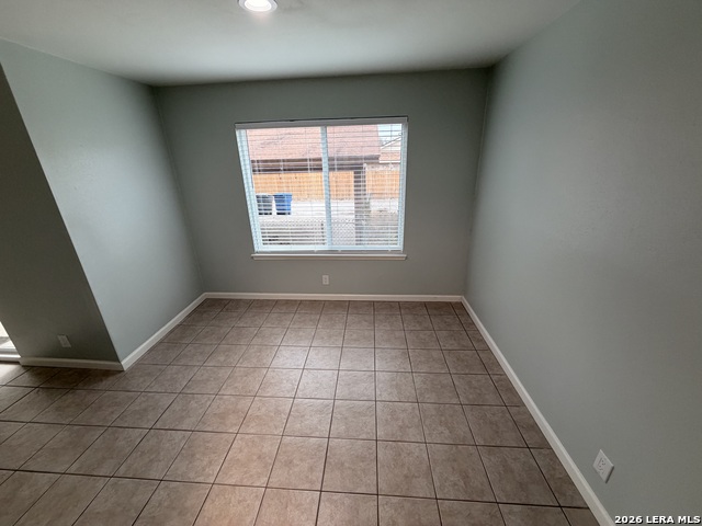 Image 18 of 22 For 13606 Dutch Myrtle