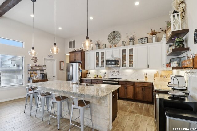 Image 21 of 63 For 311 Abrego Lake