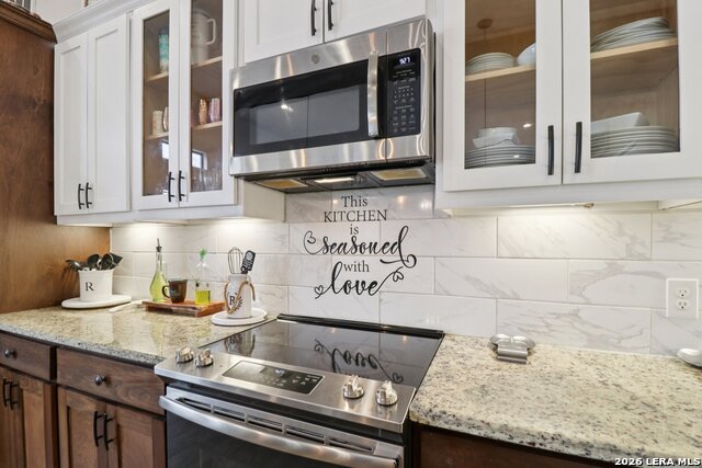 Image 23 of 63 For 311 Abrego Lake