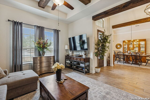 Image 12 of 38 For 617 Innsbruck