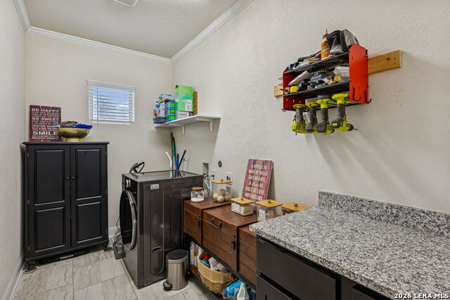 Image 23 of 38 For 617 Innsbruck