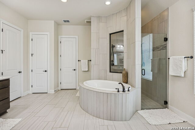 Image 26 of 38 For 617 Innsbruck