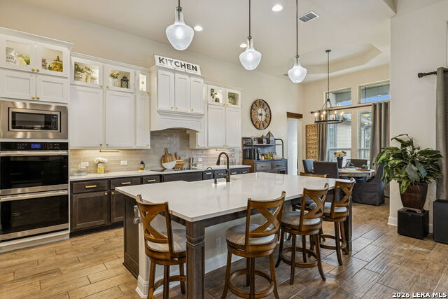 Image 8 of 38 For 617 Innsbruck