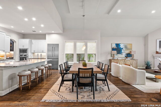 Listing photo id 16 for 612 Ogden  