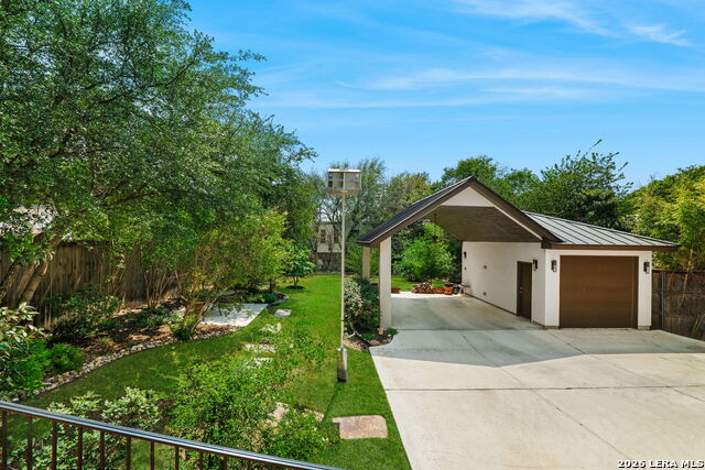 Listing photo id 32 for 612 Ogden  