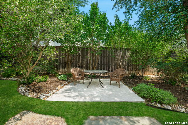 Listing photo id 33 for 612 Ogden  