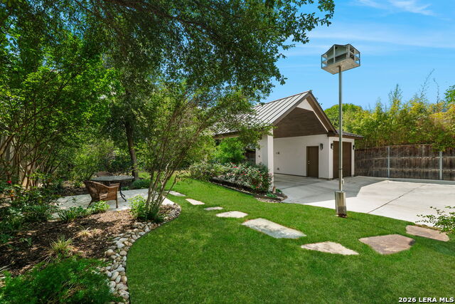 Listing photo id 34 for 612 Ogden  