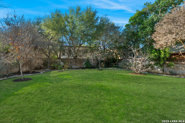 Listing photo id 37 for 612 Ogden  