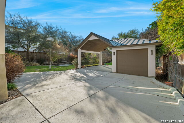 Listing photo id 40 for 612 Ogden  