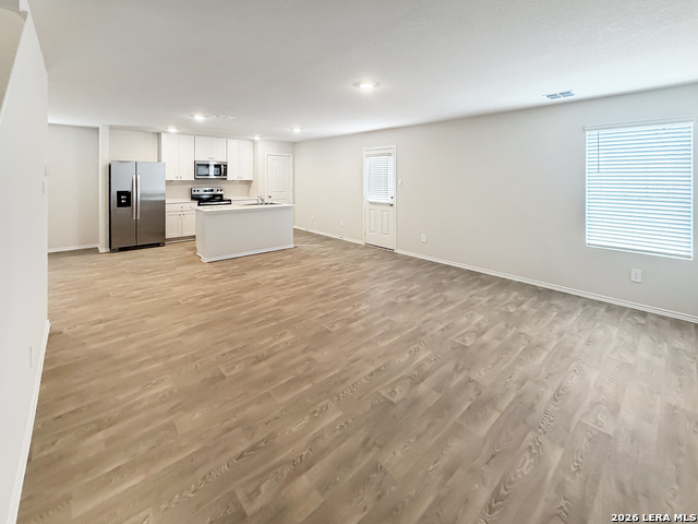 Image 19 of 26 For 722 Jennifer Way